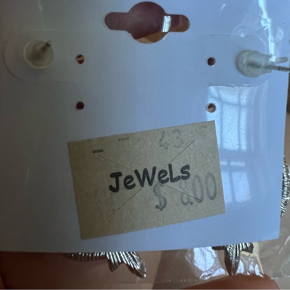 NWT Bridesmaid and Maid of Honor Earrings, Set of 8 - Picture 5 of 6